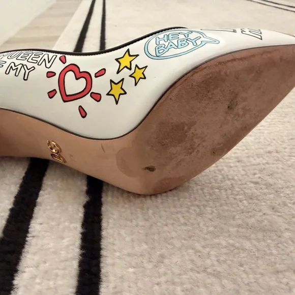 Dolce & Gabbana White Graffiti Doodle Pointed-Toe Pumps - Picture 3 of 3